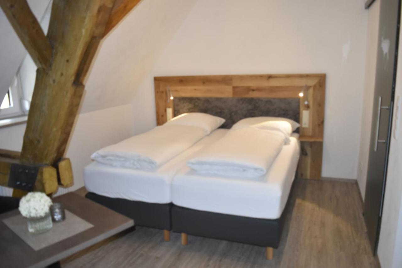 Gasthof Pension Zum Goldenen Hirschen 布格贝恩海姆 外观 照片