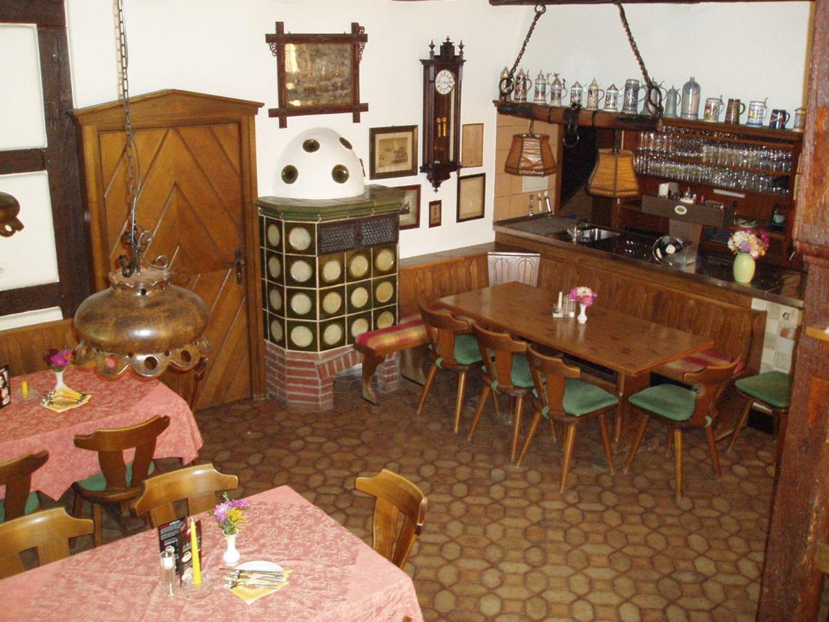 Gasthof Pension Zum Goldenen Hirschen 布格贝恩海姆 外观 照片